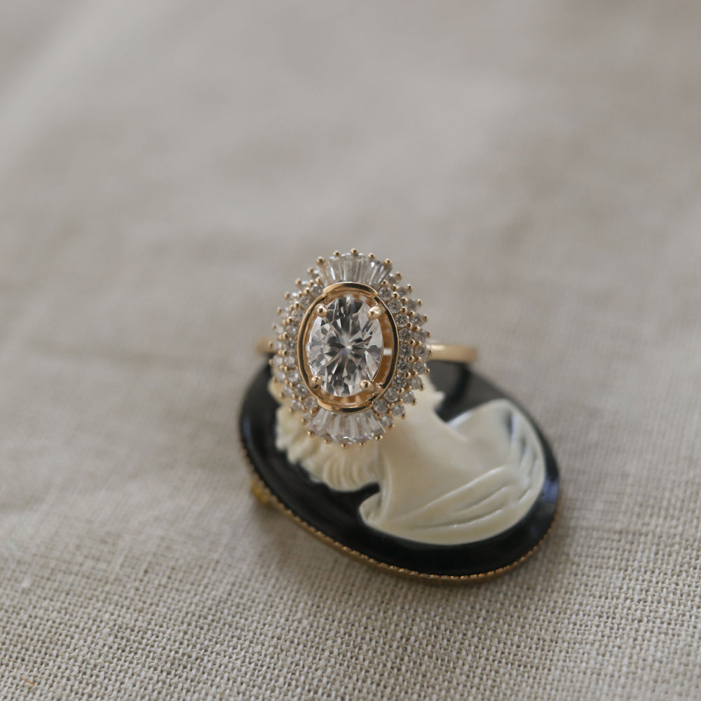 1.70CT Oval Moissanite Cluster Diamond Engagement Ring