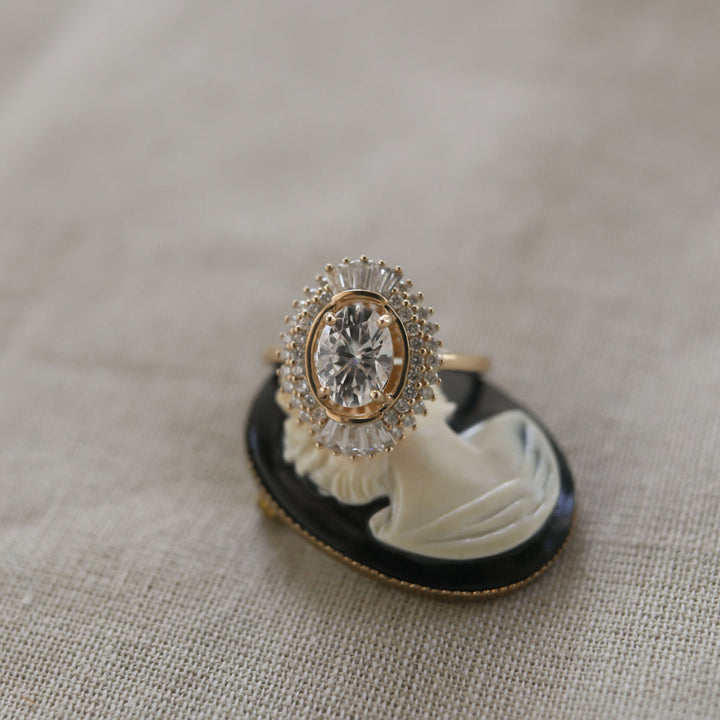 1.70CT Oval Moissanite Cluster Diamond Engagement Ring