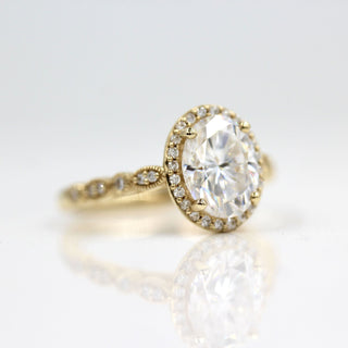 2ct Oval Cut Halo Moissanite Diamond Engagement Ring