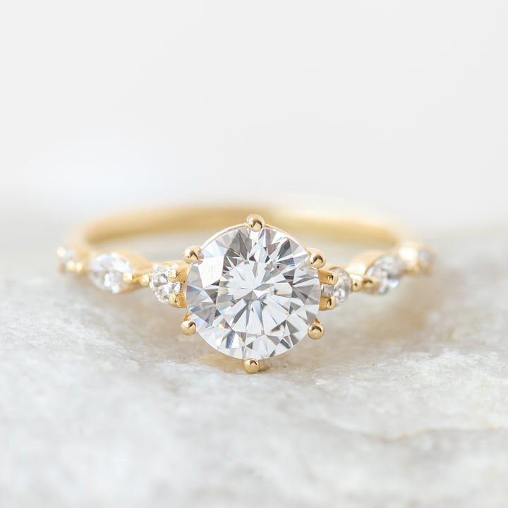 1.35CT Round Cut Moissanite Engagement Ring