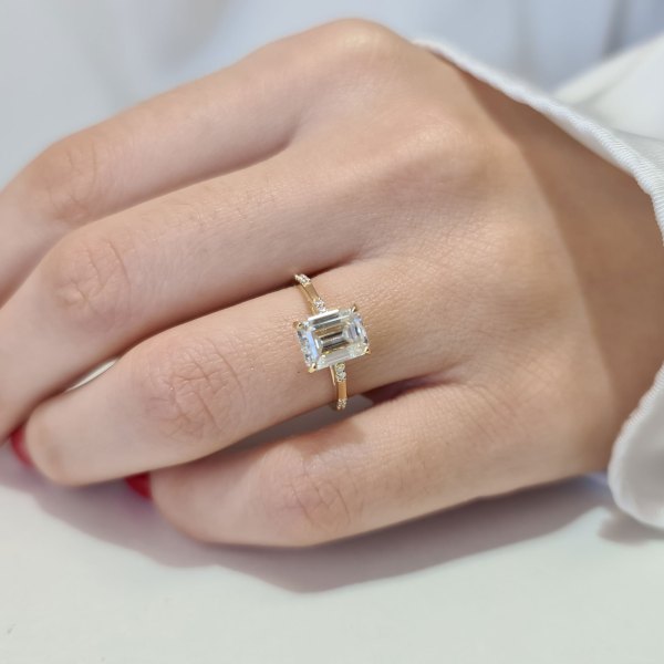 1.80CT Emerald Cut Diamond Moissanite Engagement Ring