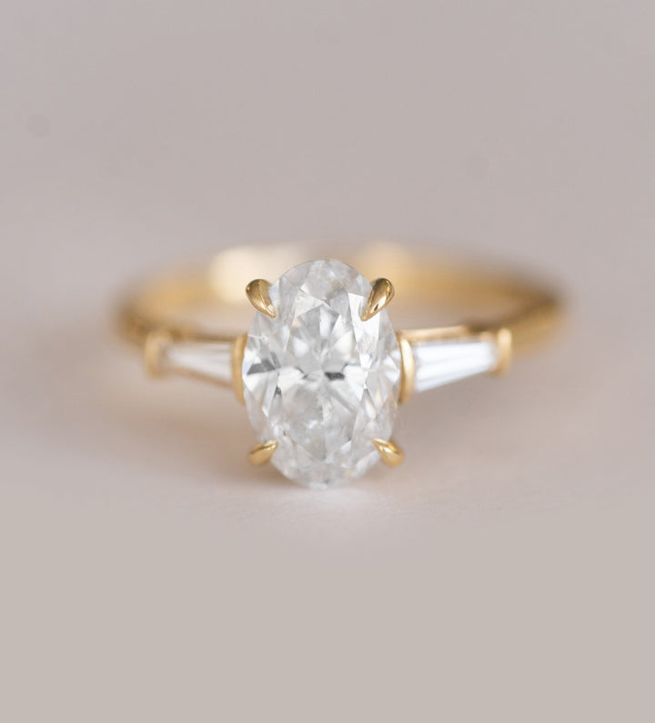 1.61CT Oval Cut 3 Stone Moissanite Diamond Engagement Ring