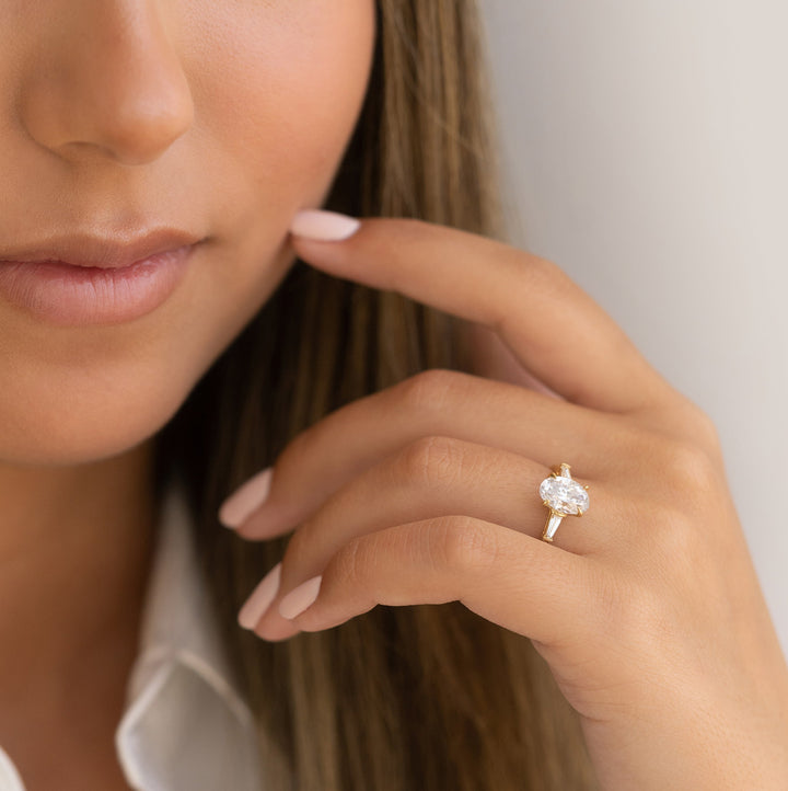 1.61CT Oval Cut 3 Stone Moissanite Diamond Engagement Ring