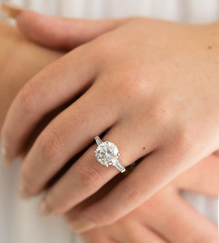 5.06CT Round Cut  Moissanite 3 Stone Diamond Engagement Ring