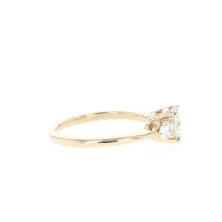 1.05CT Round Moissanite Three Stone Diamond Engagement Ring