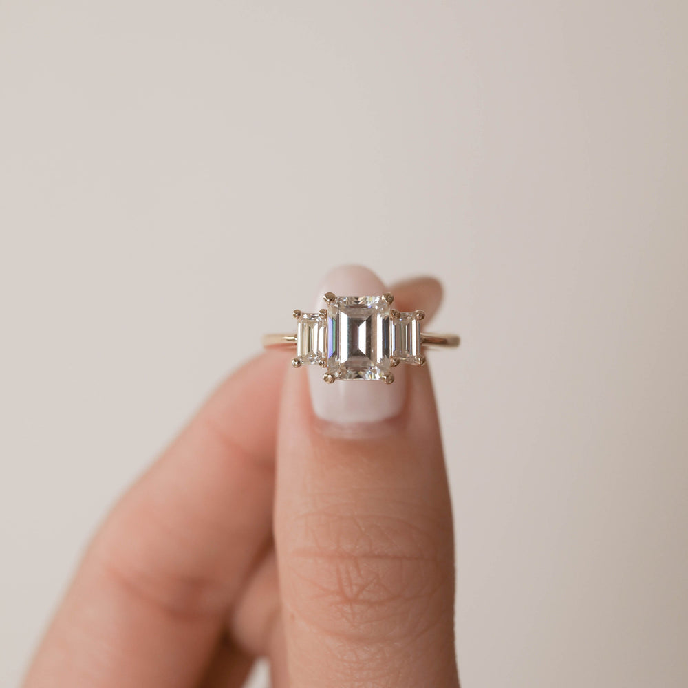 1.70CT Emerald Cut Moissanite Three Stone Diamond Engagement Ring