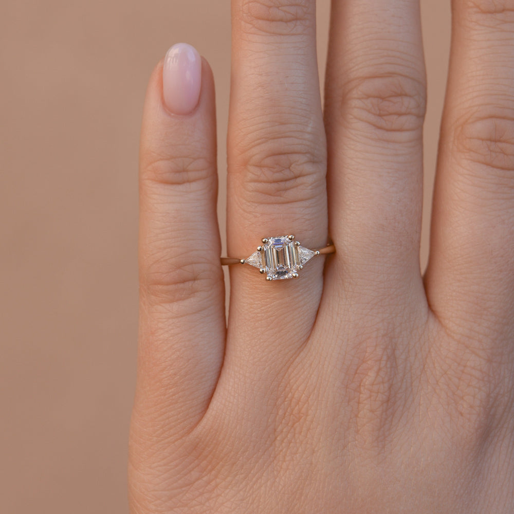 1.10CT Emerald Cut Three Stone Moissanite Diamond Engagement Ring