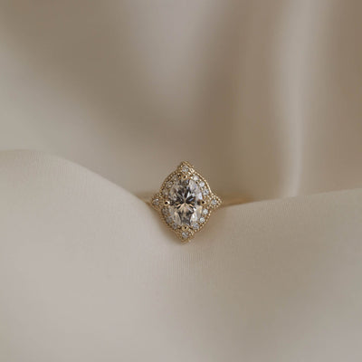 1.25CT Oval Cut  Vintage Halo Moissanite Diamond Engagement Ring