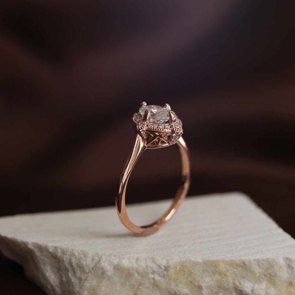 1.25CT Oval Cut  Vintage Halo Moissanite Diamond Engagement Ring