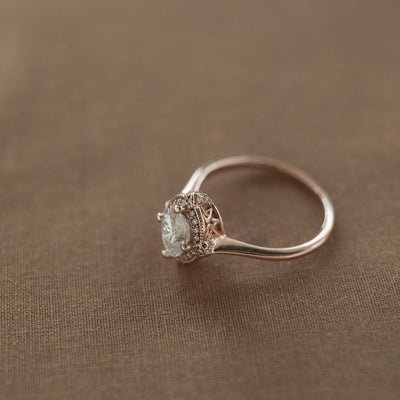 1.25CT Oval Cut  Vintage Halo Moissanite Diamond Engagement Ring