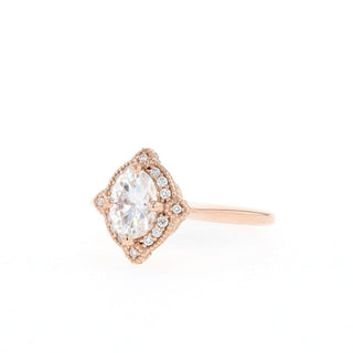 1.25CT Oval Moissanite Halo Diamond Engagement Ring