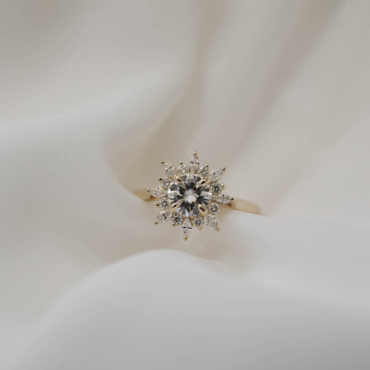 1.05CT Round Moissanite Cluster Diamond Engagement Ring