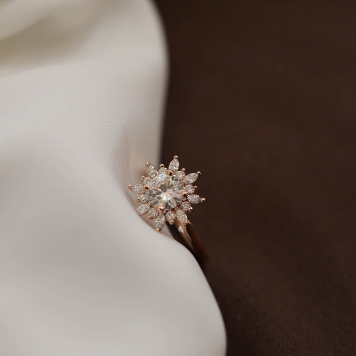 1.05CT Round Moissanite Cluster Diamond Engagement Ring