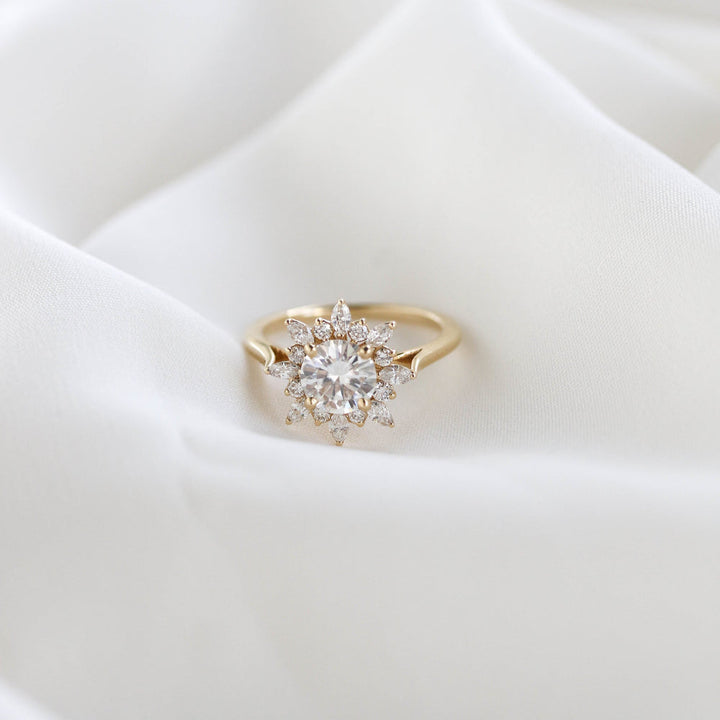 1.05CT Round Moissanite Cluster Diamond Engagement Ring