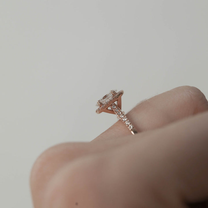 1.20CT Oval Moissanite Halo Diamond Engagement Ring