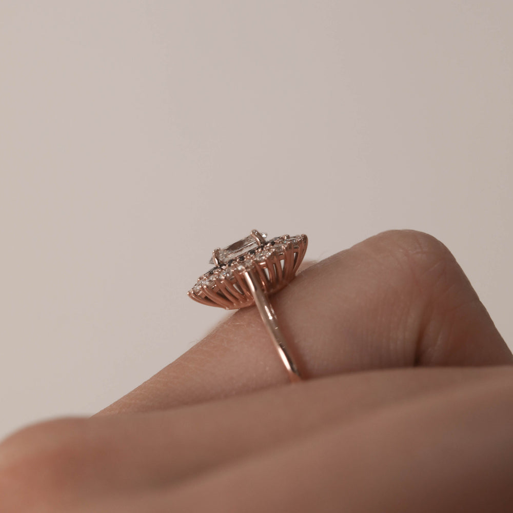 0.75CT Oval Moissanite Double Halo Diamond Engagement Ring