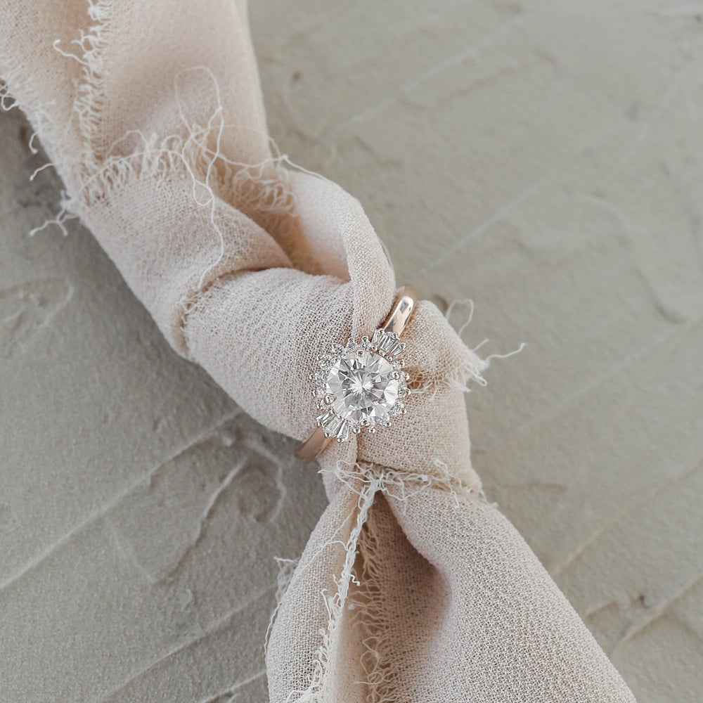 1.05CT Round Moissanite Cluster Diamond Engagement Ring