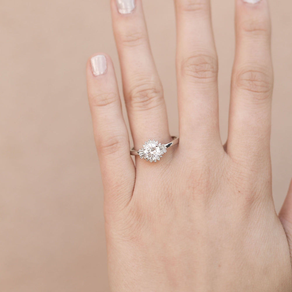 1.05CT Round Moissanite Cluster Diamond Engagement Ring