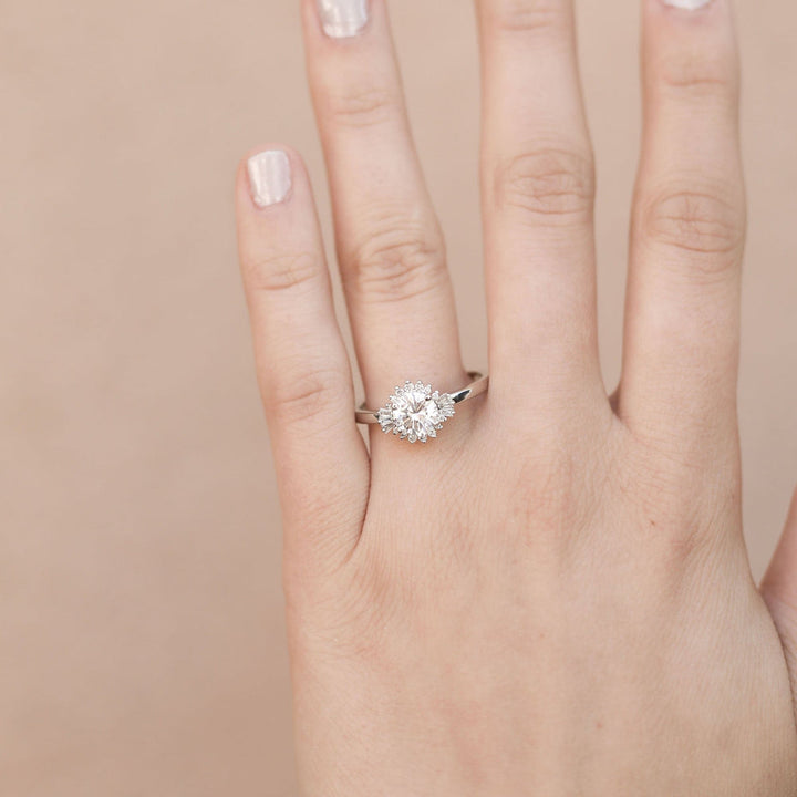 1.05CT Round Moissanite Cluster Diamond Engagement Ring