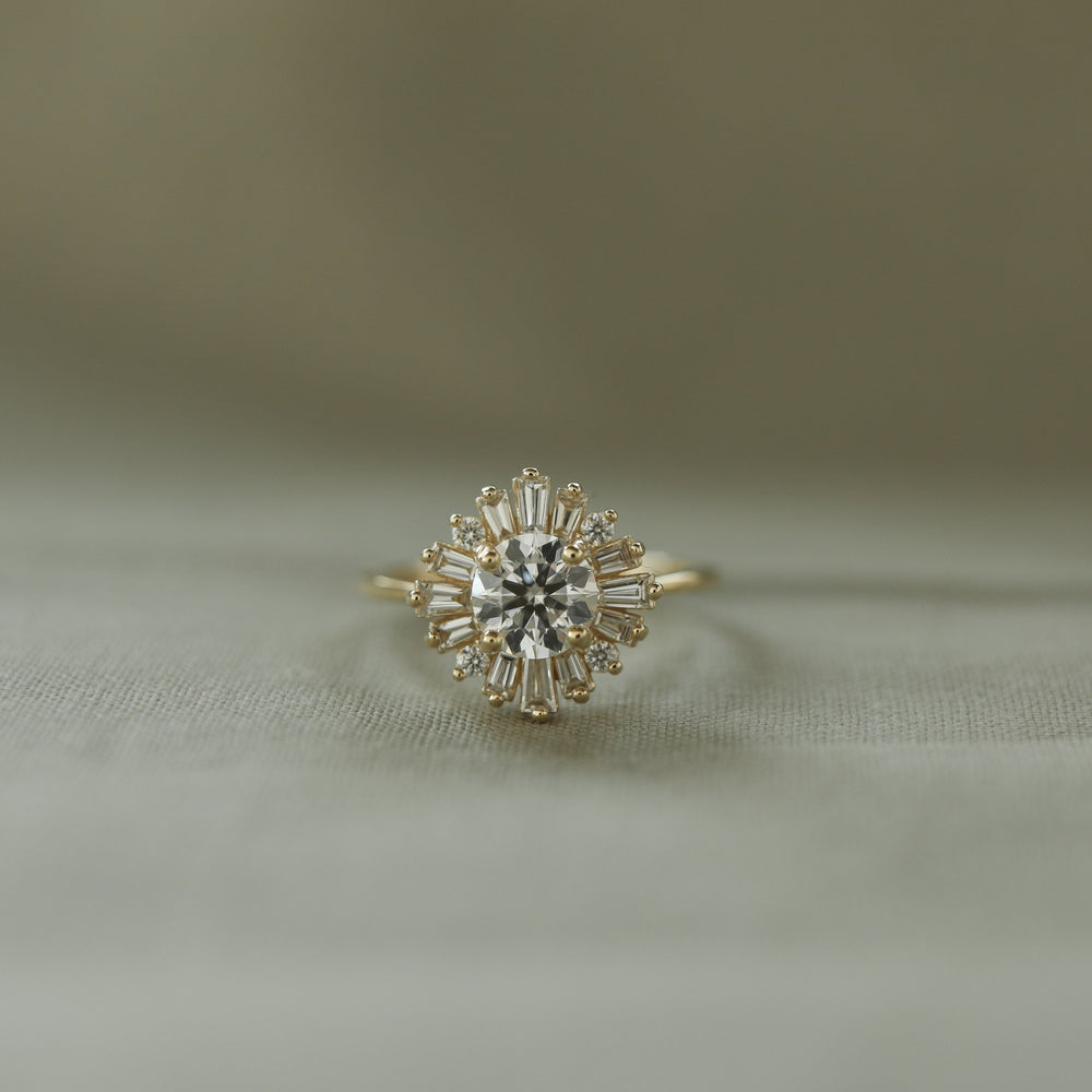1.05CT Round Moissanite Cluster Diamond Engagement Ring