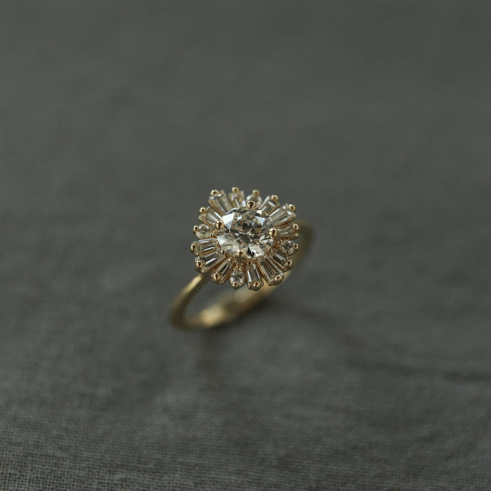 1.05CT Round Moissanite Cluster Diamond Engagement Ring