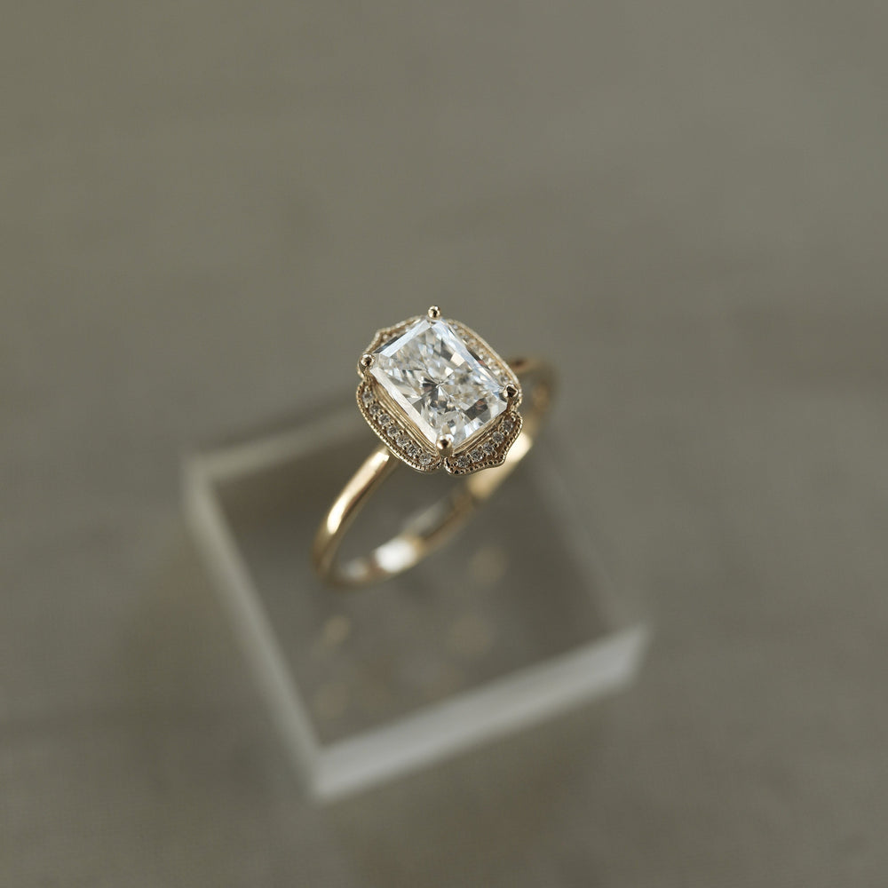 2.0CT Emerald Cut Moissanite Vintage Cluster Diamond Engagement Ring