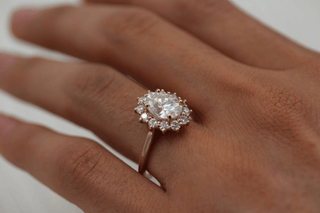 2ct Round Cut Halo Moissanite Diamond Engagenent Ring