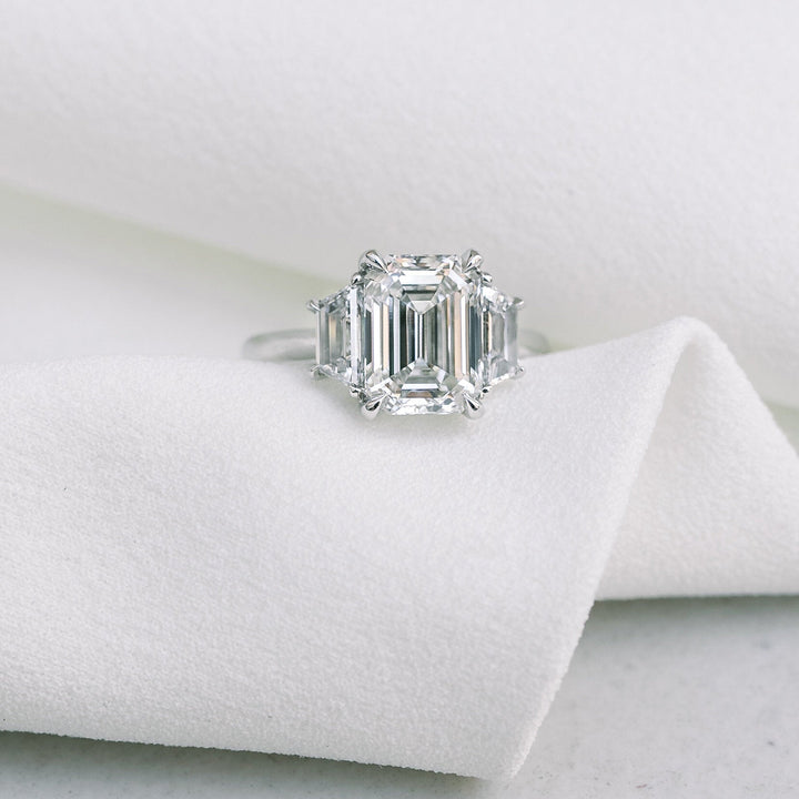 2.75CT Emerald Cut Moissanite Trapezoid Diamond Engagement Ring