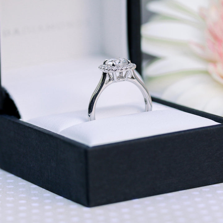 1.75CT Round Brilliant Cut Moissanite Halo Diamond Engagement Ring