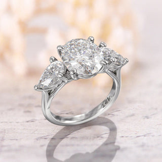 3CT Oval Diamond Three Stone Moissanite Engagement Ring