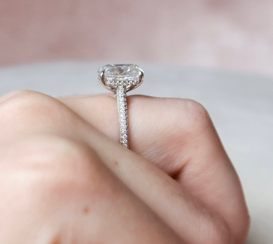 6 CT Cushion Cut Moissanite Engagement Ring