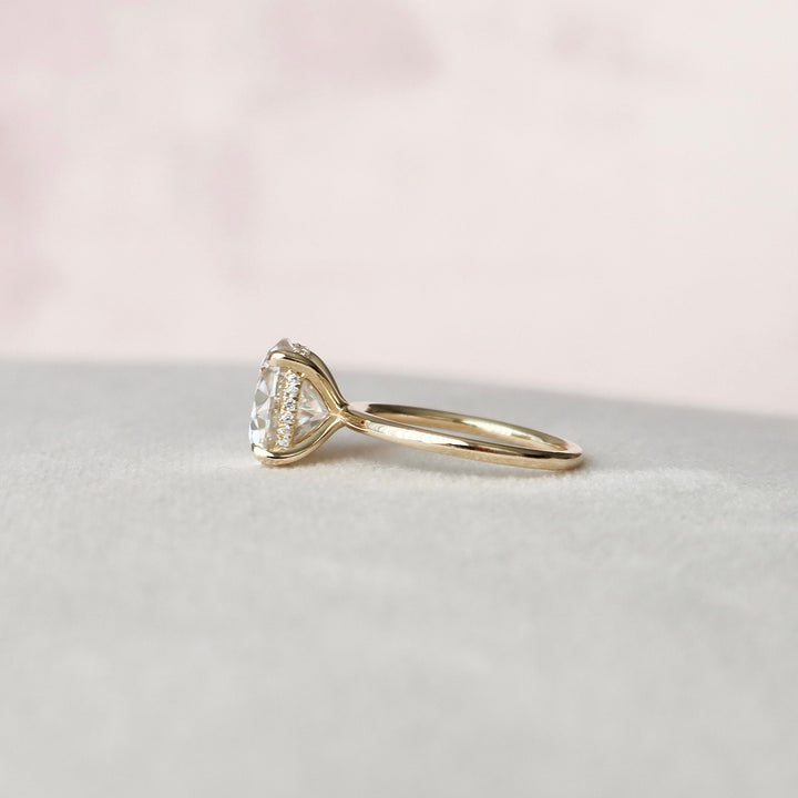 5 CT Round cut Moissanite Engagement Ring