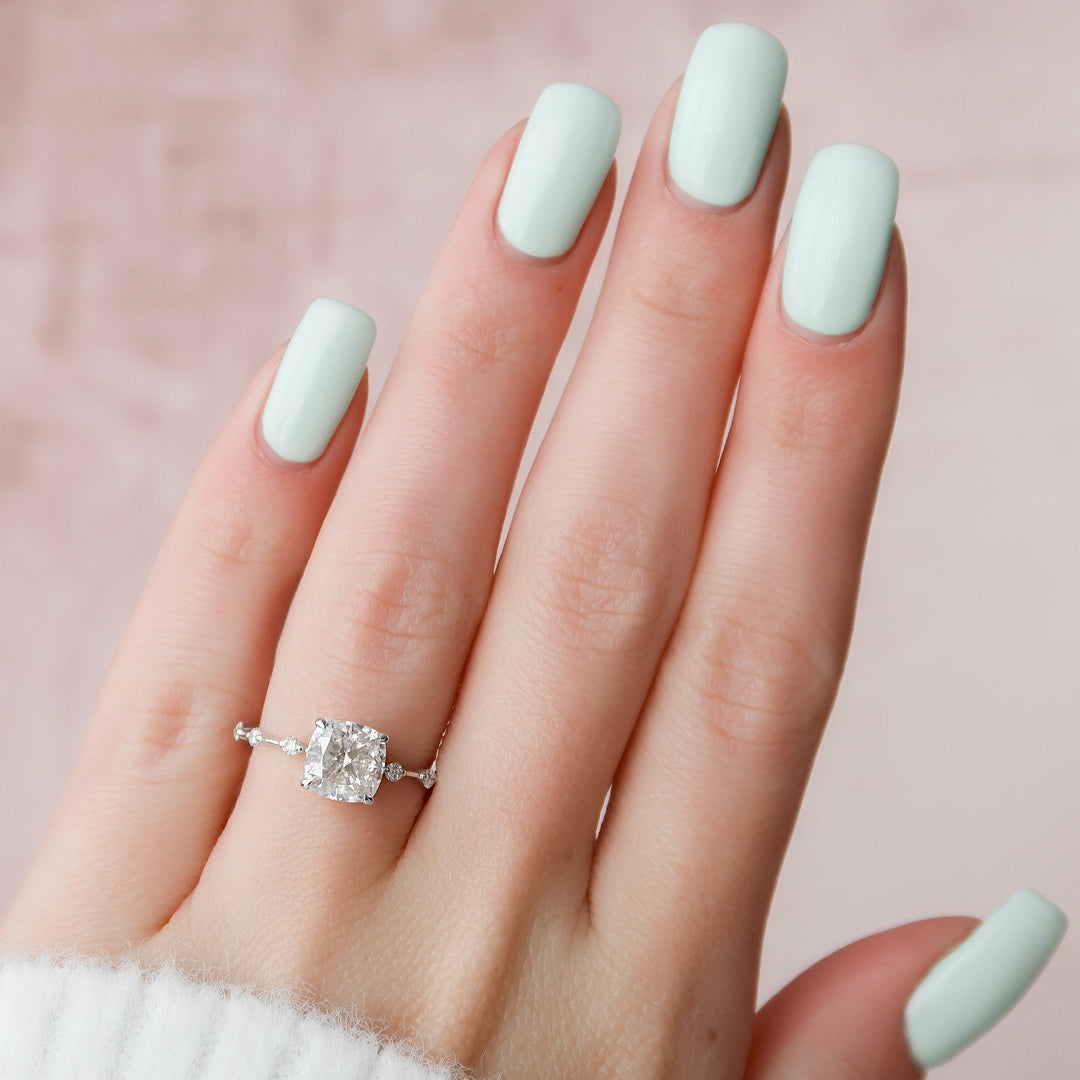 2 CT Cushion Cut Moissanite Engagement Ring