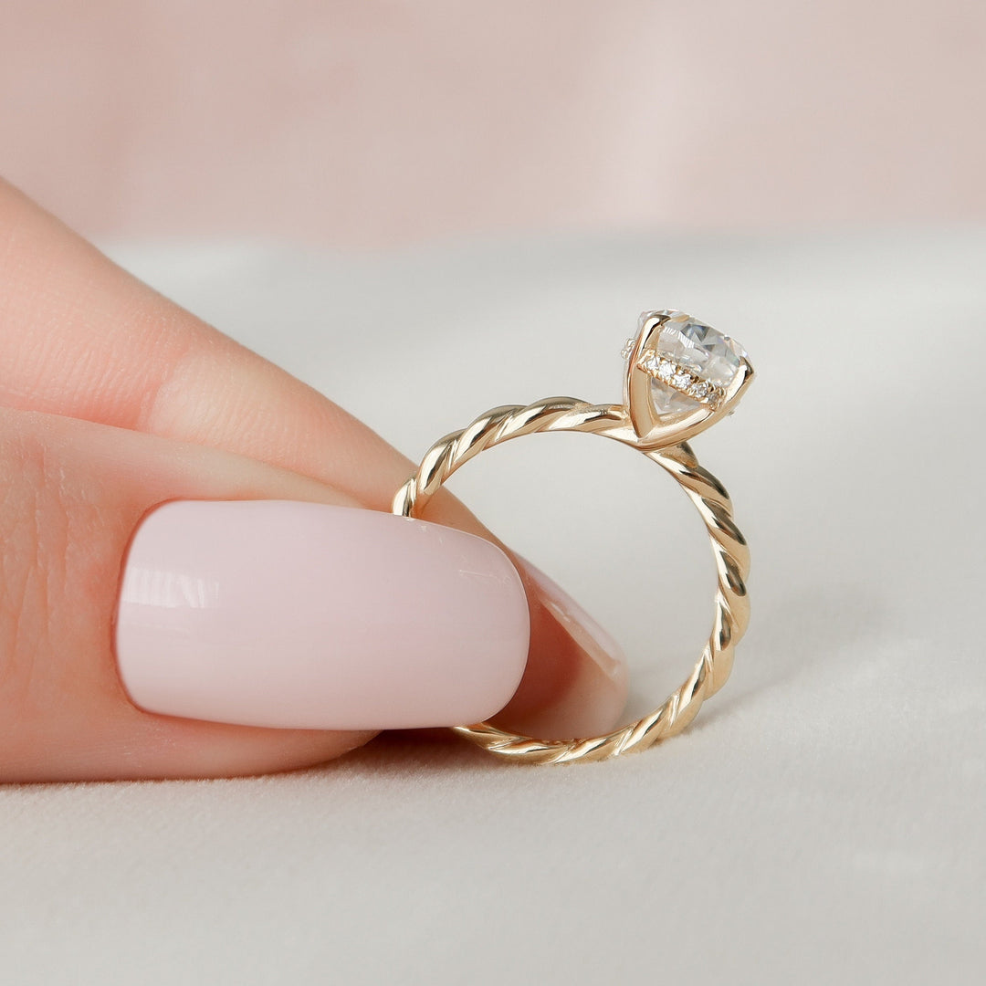 2 CT Oval cut Braided Moissanite Engagement Ring