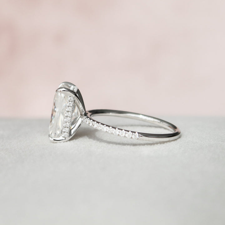 4.50СT Radiant Cut Moissanite Hidden Halo Diamond Engagement Ring