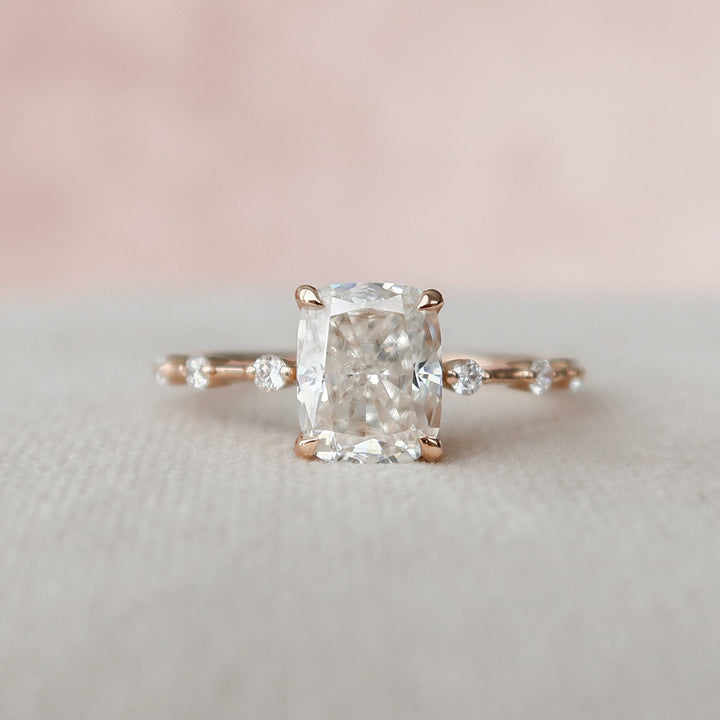 2 CT Cushion Cut Moissanite Engagement Ring