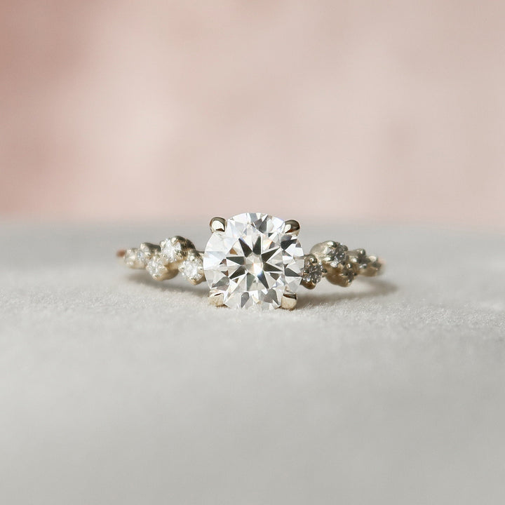 1 CT Round cut Moissanite Engagement Ring