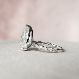 4.5 CT Pear Cut Moissanite Art Deco Engagement Ring