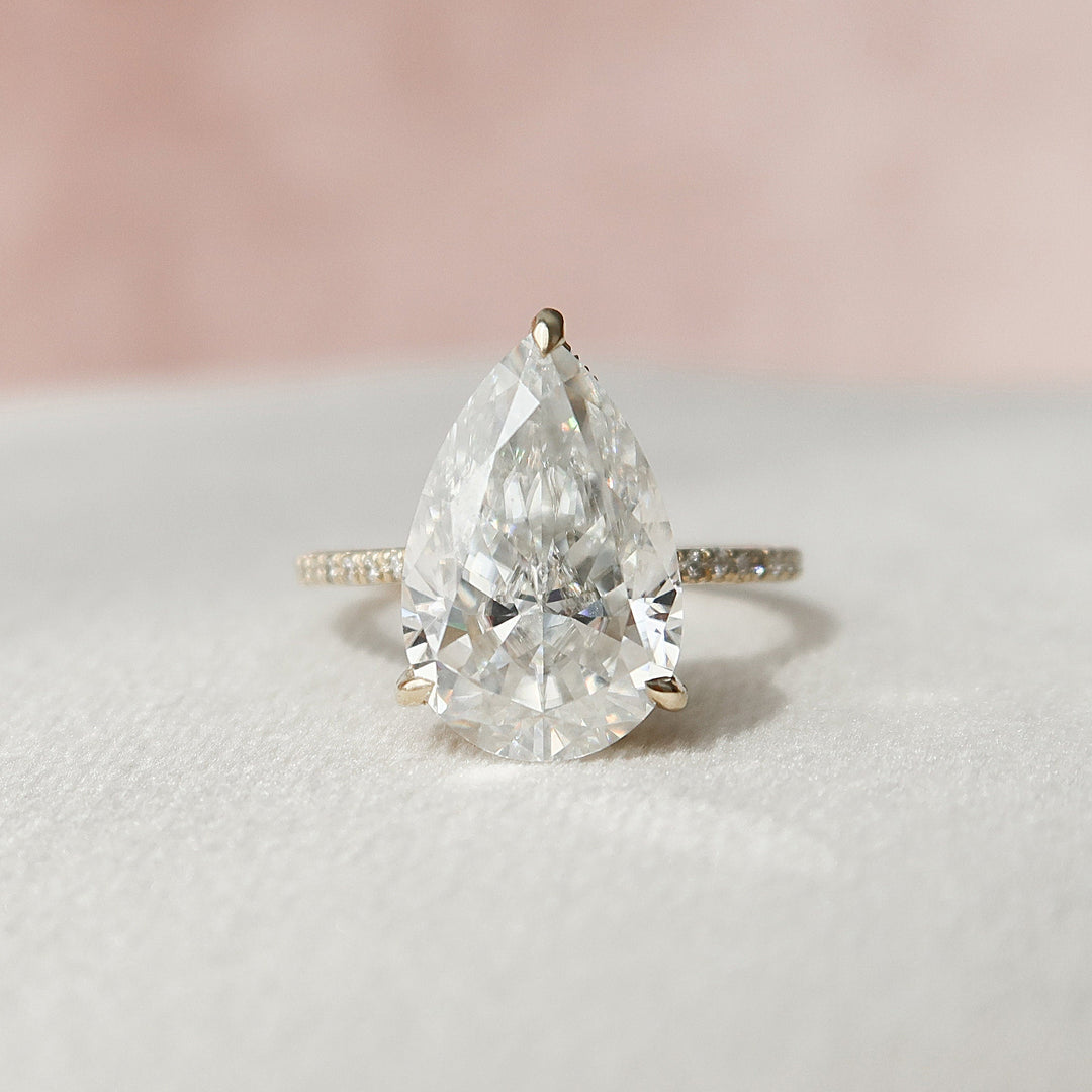 4.5 CT Pear Cut Moissanite Engagement Ring