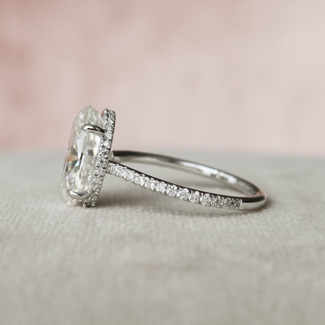 3.5 CT Oval Cut Moissanite Engagement Ring