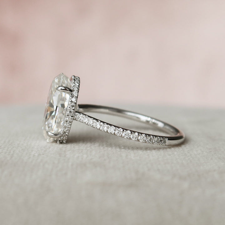 3.5 CT Oval Cut Moissanite Engagement Ring