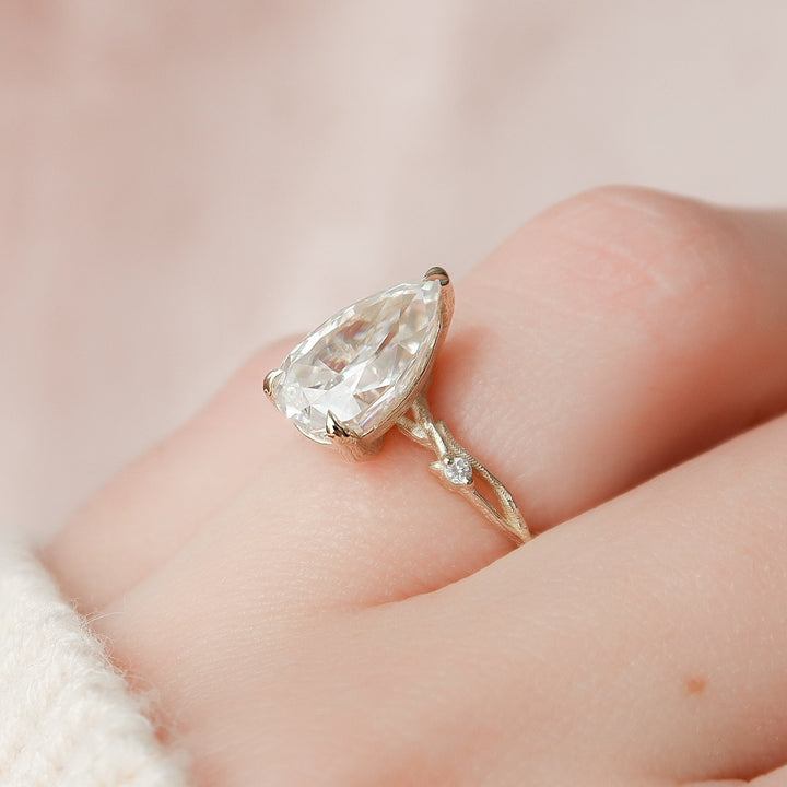 2.50CT Pear Shaped Nature Inspired Twig Engagement Ring