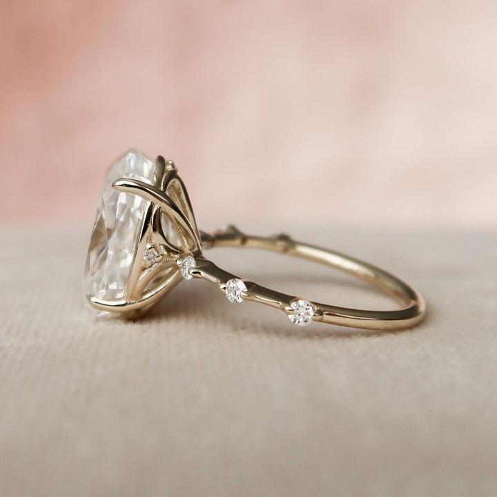 4.5 CT Oval Cut Moissanite Wedding Ring