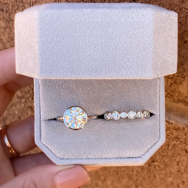 3mm Round Brilliant Diamond Bezel Moissanite Wedding Ring