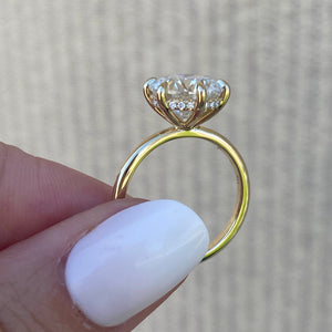 3.5CT Round Brilliant Diamond Solitaire Moissanite Engagement Ring