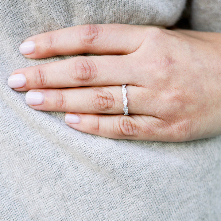 Round Brilliant Cut Full Eternity Twisted Infinite Wedding Band