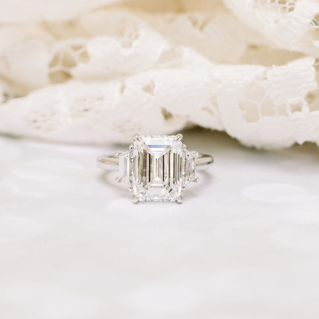 2.75CT Emerald Cut Moissanite Trapezoid Diamond Engagement Ring